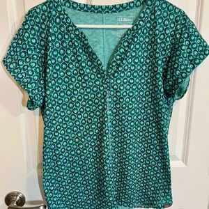 L.L. Bean Teal and White Women's Tee Shirt